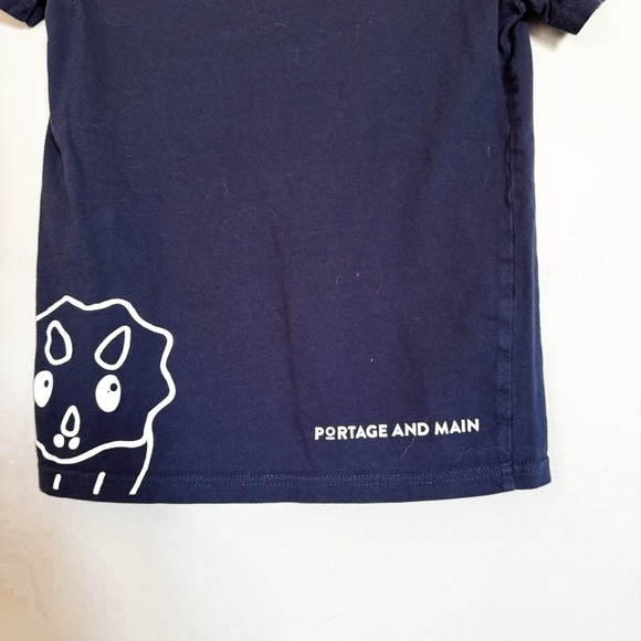 Portage & Main 🇨🇦 • T-Shirt - Picture 5 of 5